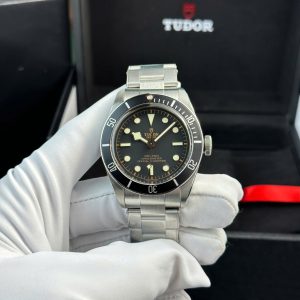 Đồng Hồ Tudor Heritage Black Bay 79230N Mặt Đen Viền Đen Rep1:1 Nhà Máy ZF 41mm