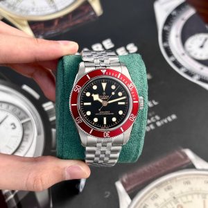 Đồng Hồ Tudor Black Bay 7941A1A0RU-0003 Mặt Đen Viền Đỏ Replica 1:1 Nhà Máy ZF 41mm