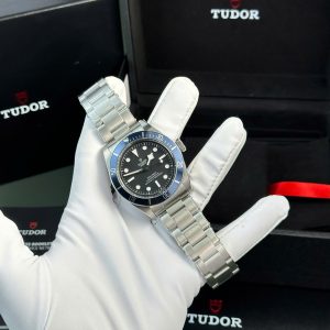 Đồng Hồ Tudor Heritage Black Bay 79230B Mặt Đen Viền Xanh Dương Replica 1:1 Nhà Máy ZF 41mm