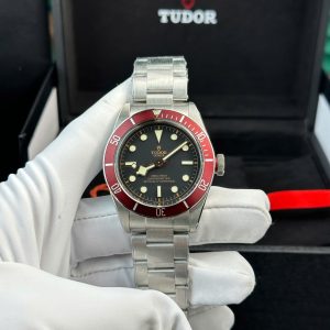 Đồng Hồ Tudor Heritage Black Bay Mặt Đen Viền Đỏ Replica 1:1 Nhà Máy ZF 41mm