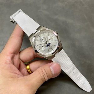 Đồng Hồ Vacheron Constantin Overseas 4300V Lịch Vạn Niên Mặt Số Bạc Replica 41.5mm
