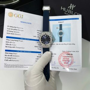 Hublot Classic Fusion Titanium Pavé Blue Dial Rubber Custom Moissanite 33mm