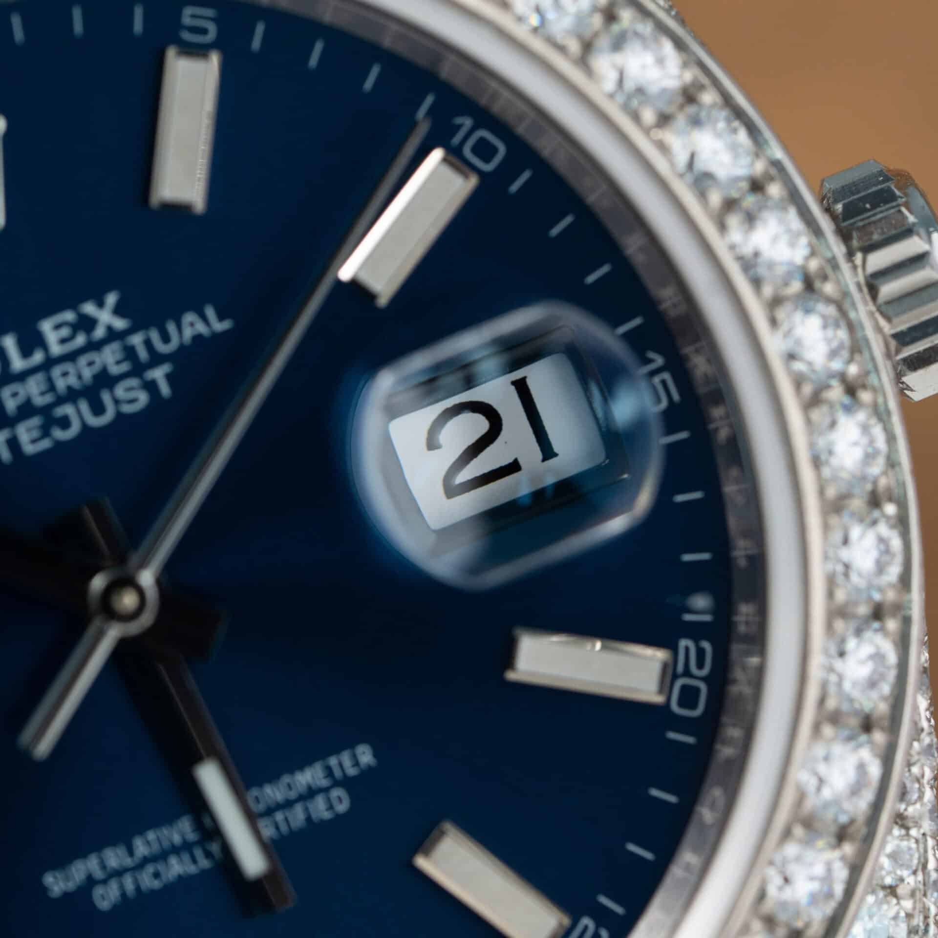 Đồng Hồ Rolex Datejust Mặt Xanh Dương Cọc Dạ Quang Chế Tác Full Moissanite Hong Kong 41mm - Image 6